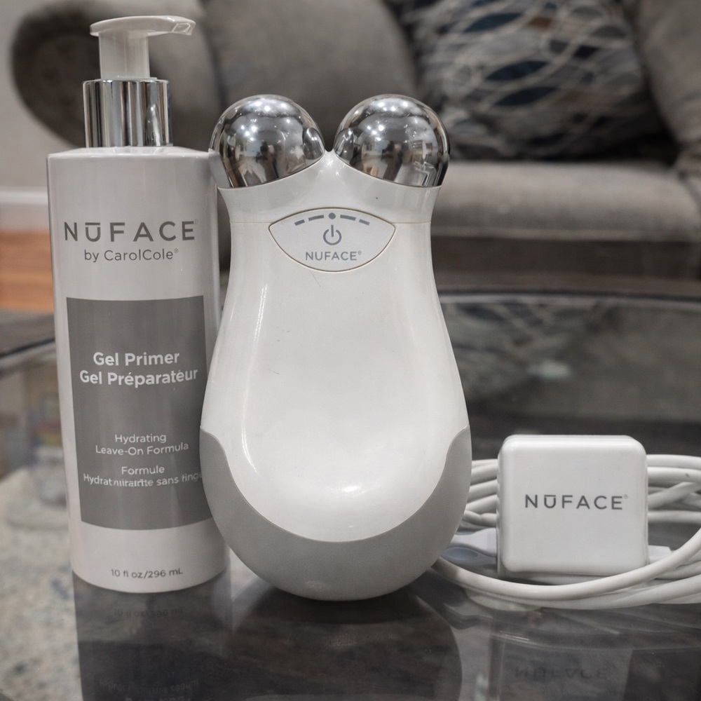 NuFace White and Silver Facial Microcurrent Device with Gel Primer